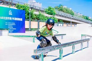 ?场地自行车女团竞速决赛：中国女团破亚洲纪录摘金！